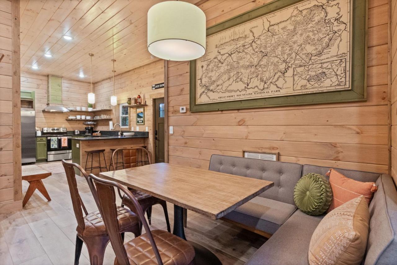 Вилла Mins To Gburg Sleeps 8 Hot Tub Arcade Area Pool Гатлинбург Экстерьер фото