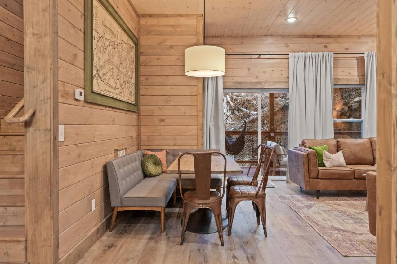 Вилла Mins To Gburg Sleeps 8 Hot Tub Arcade Area Pool Гатлинбург Экстерьер фото
