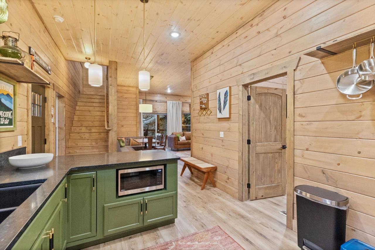 Вилла Mins To Gburg Sleeps 8 Hot Tub Arcade Area Pool Гатлинбург Экстерьер фото