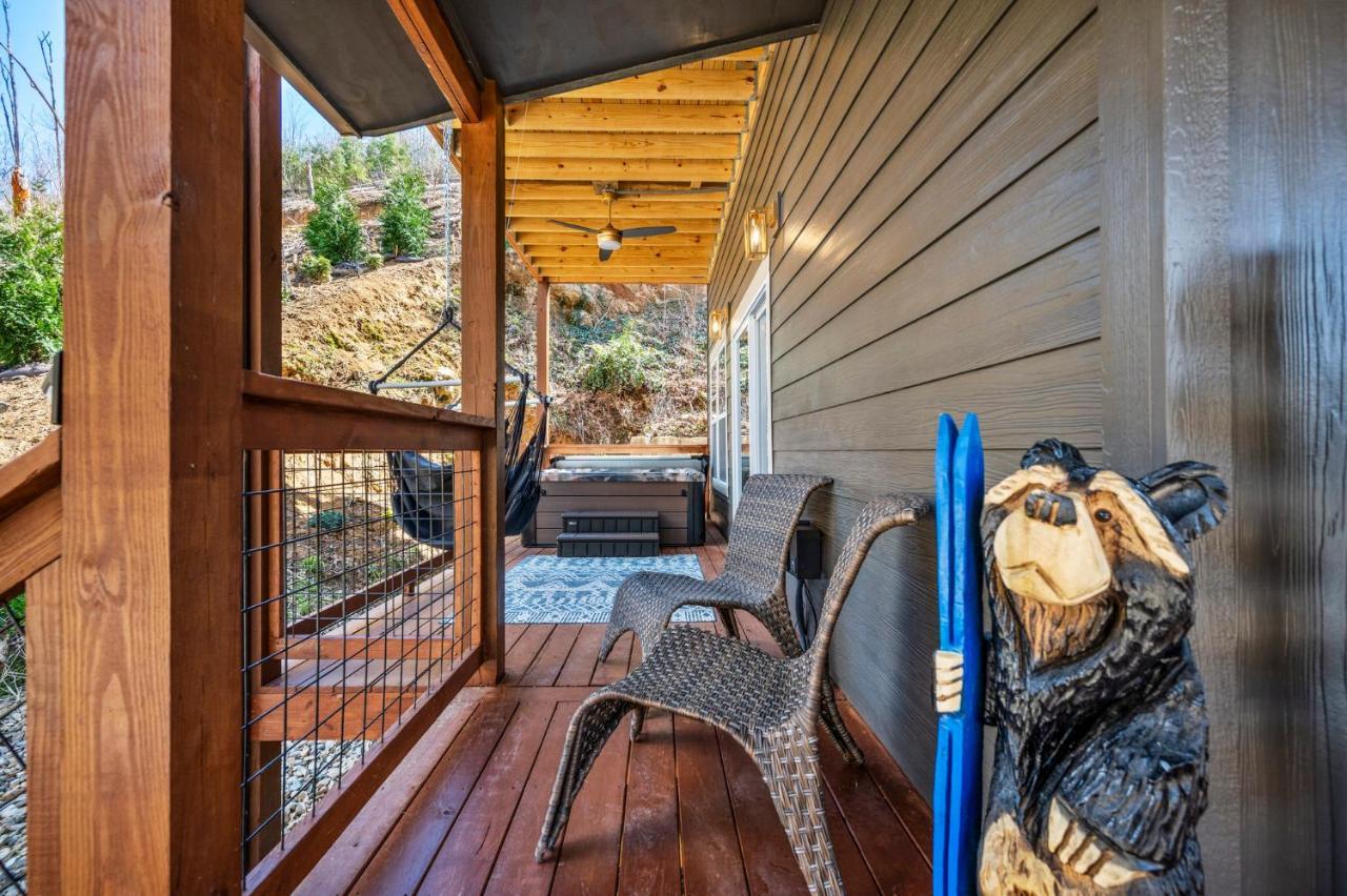 Вилла Mins To Gburg Sleeps 8 Hot Tub Arcade Area Pool Гатлинбург Экстерьер фото