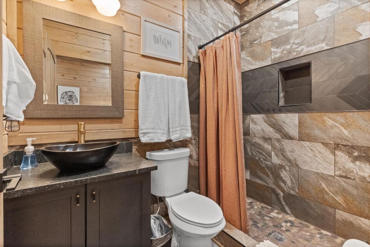 Вилла Mins To Gburg Sleeps 8 Hot Tub Arcade Area Pool Гатлинбург Экстерьер фото