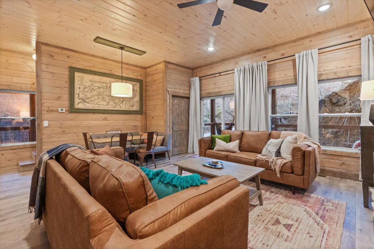 Вилла Mins To Gburg Sleeps 8 Hot Tub Arcade Area Pool Гатлинбург Экстерьер фото